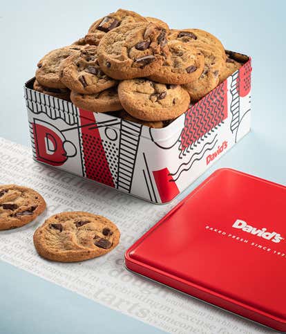 2lb Tin of Fresh Baked Cookies - Chocolate Chunk
