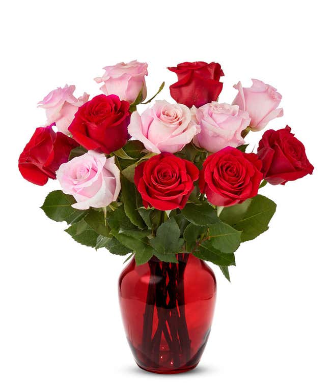 Bouquet of half red roses and half pink roses