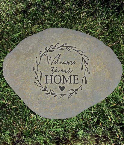 Welcome Wreath Garden Stone