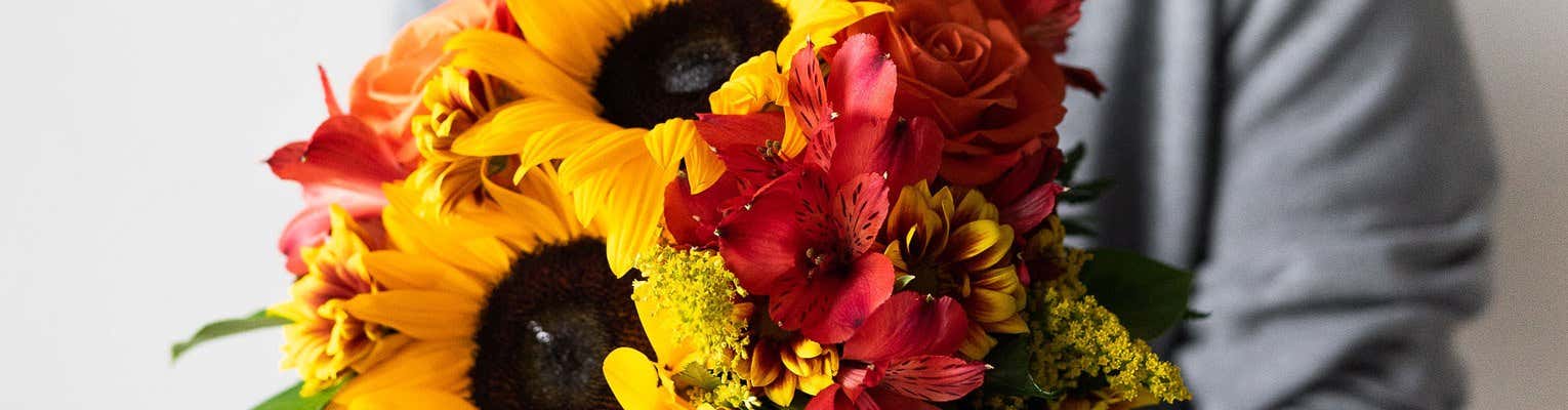 Ref Roses and Carnations, Shop Love &amp; Romance Flowers